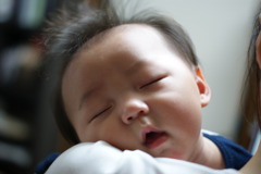 ママに抱かれて・・・