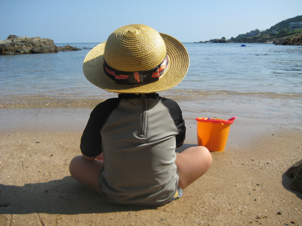 初めての海に・・・・・