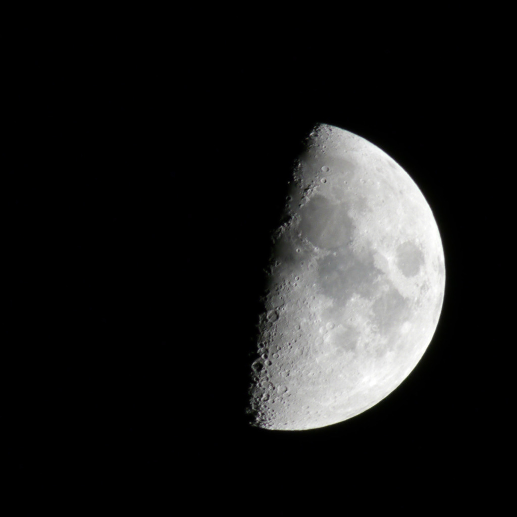 今夜の月面