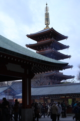 浅草寺初詣の賑い