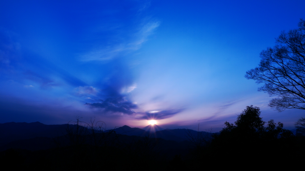 高尾山夕照