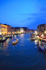 ヴェネチア　リアルト橋からの風景