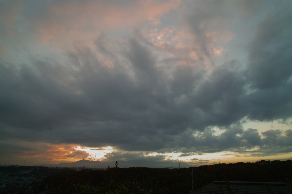 今日は雲が多い