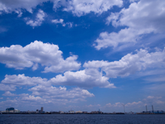 青い空と白い雲と