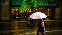 雨の街角
