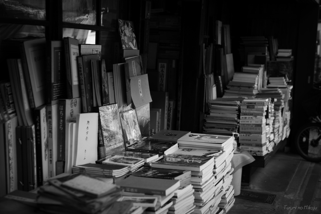 古本屋さんの軒先