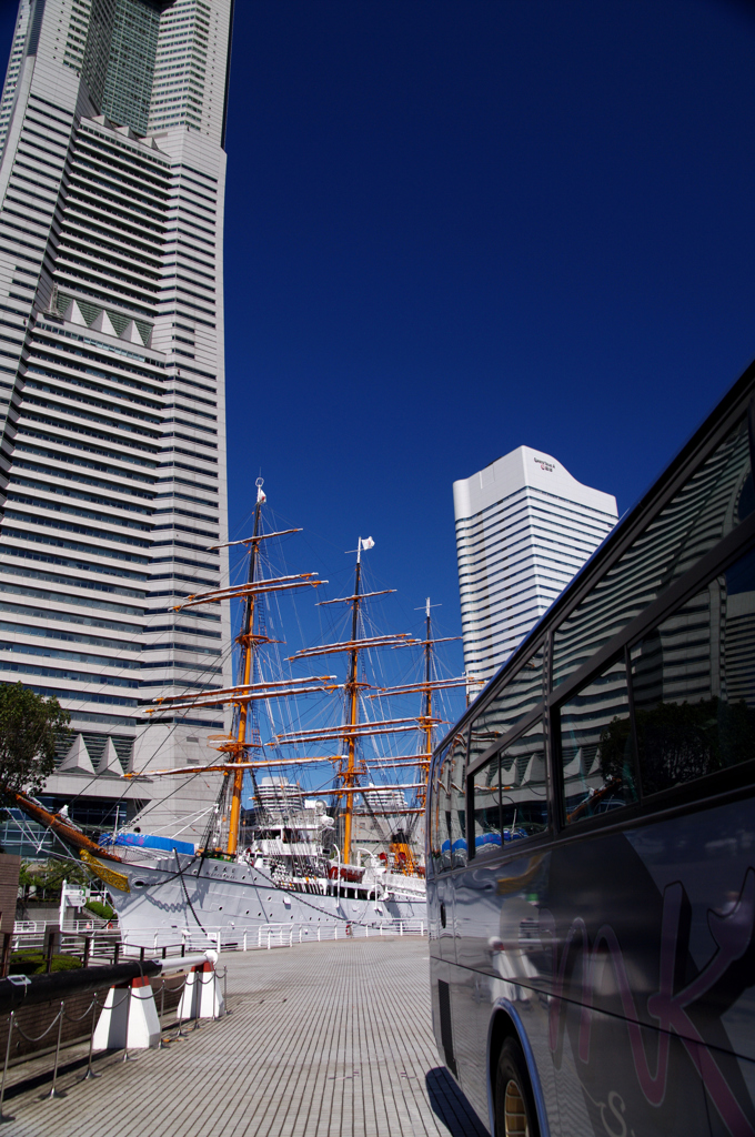 見上げれば Yokohama