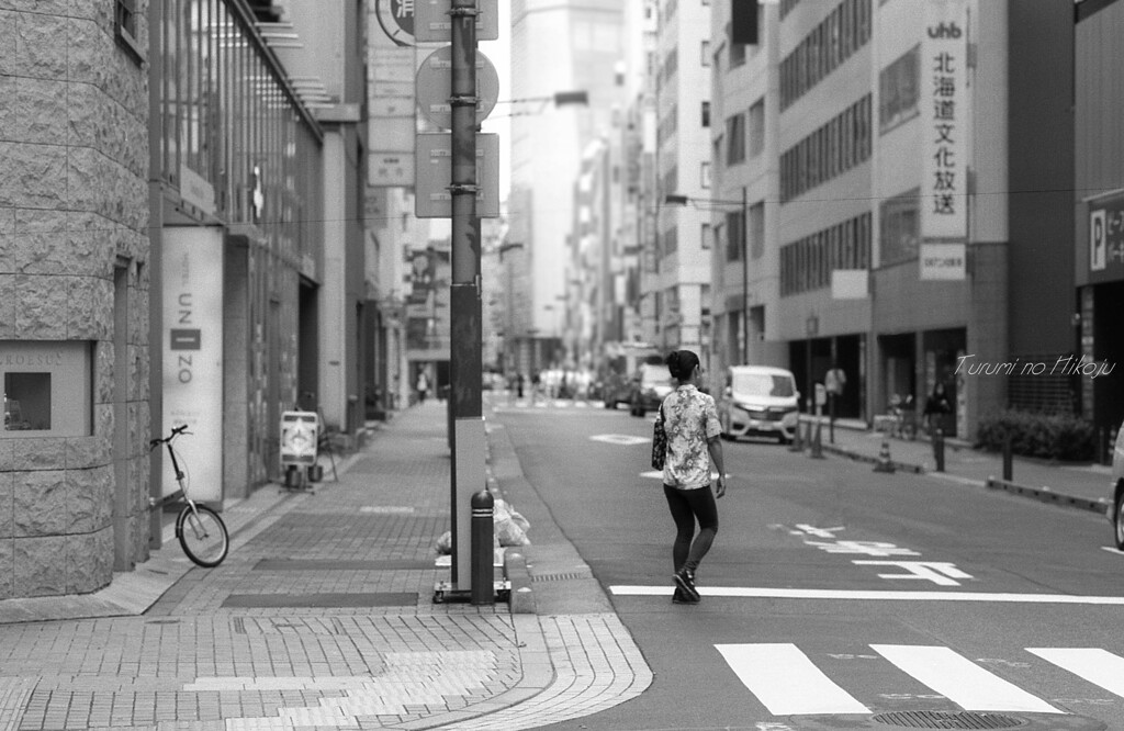 霧雨に煙る街角