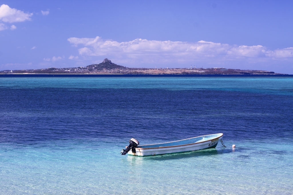 伊江島を囲む海