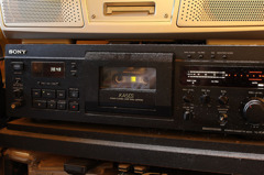 ソニーのカセットデッキ　TC-KA5ES