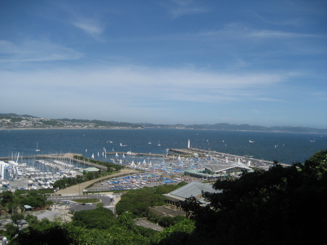 江の島で駐車場探すのに1時間かかりました