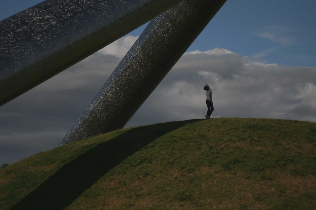  天空へ