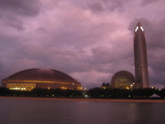 ヤフードームとシーホークホテル