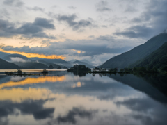 秋元湖の夜明け