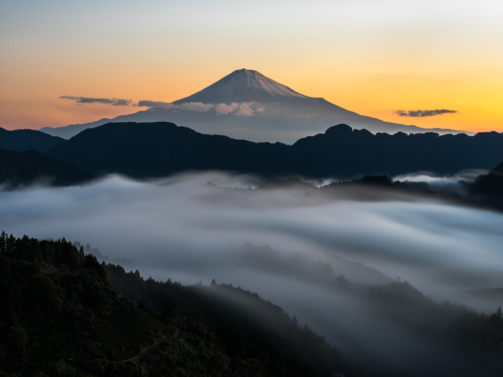 滝雲と富士