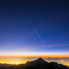 夕暮れと星空の間