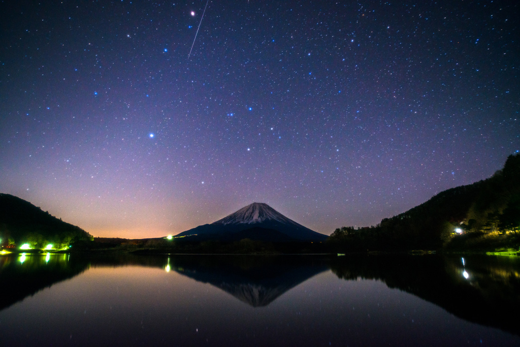 精進湖の夜明け②