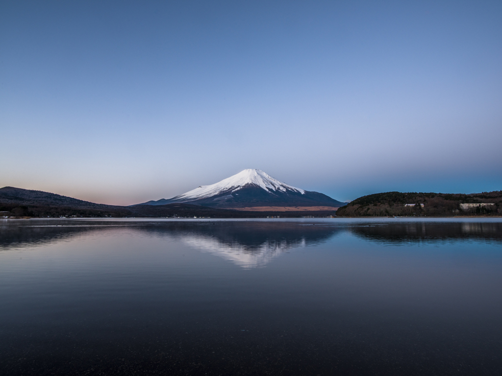 山中湖の夜明け②