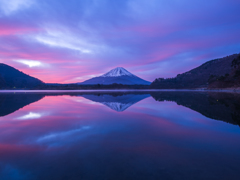 精進湖の朝焼け①