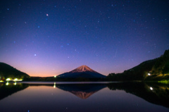 精進湖の夜明け①