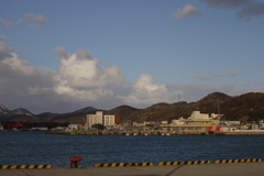 港