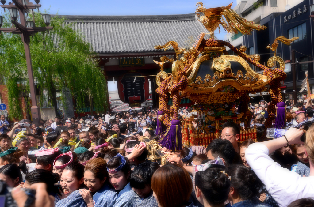 人！人！神輿！