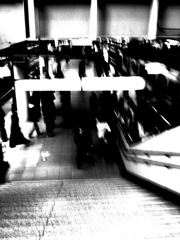 急ぐ人たち