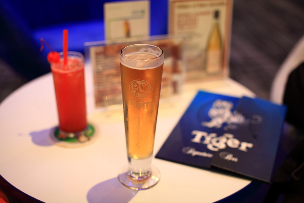 Tiger Beer Bar in Changi Airport