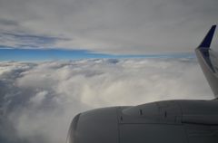 雲の間