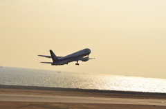 飛び立つ飛行機