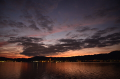 琵琶湖の夕日