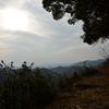 夕陽と山道