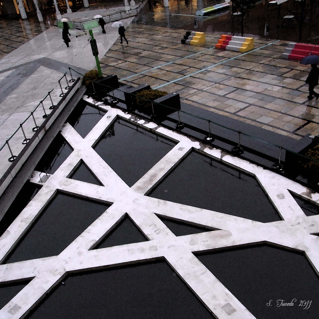 雨の街