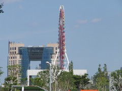 お台場観覧車　横から