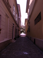 @hungary
