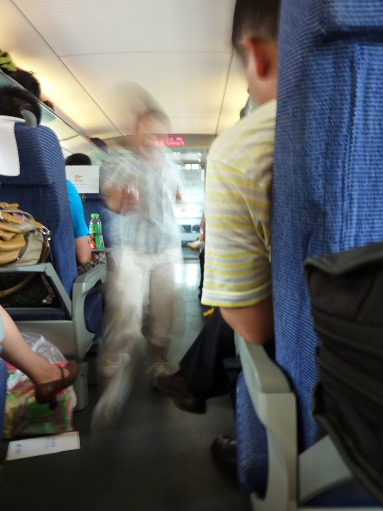 車内を走ってどこ行くねん・・・