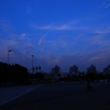 襲い掛かってくるような雲