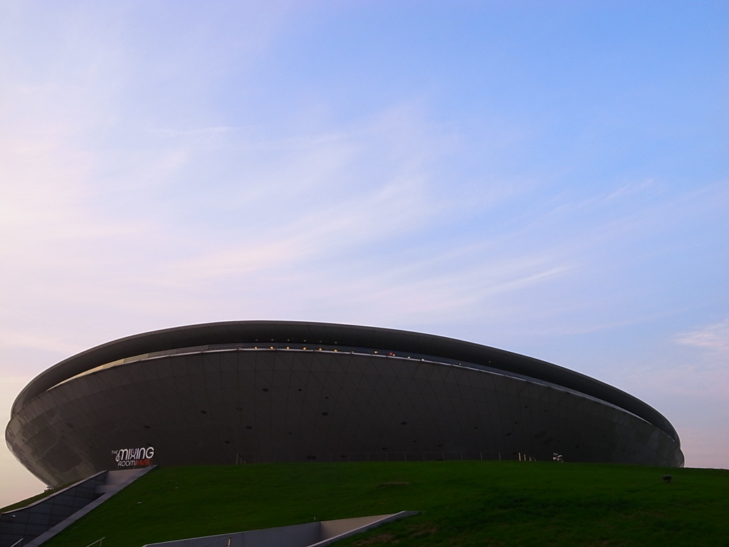 Mercedes-Benz Arena