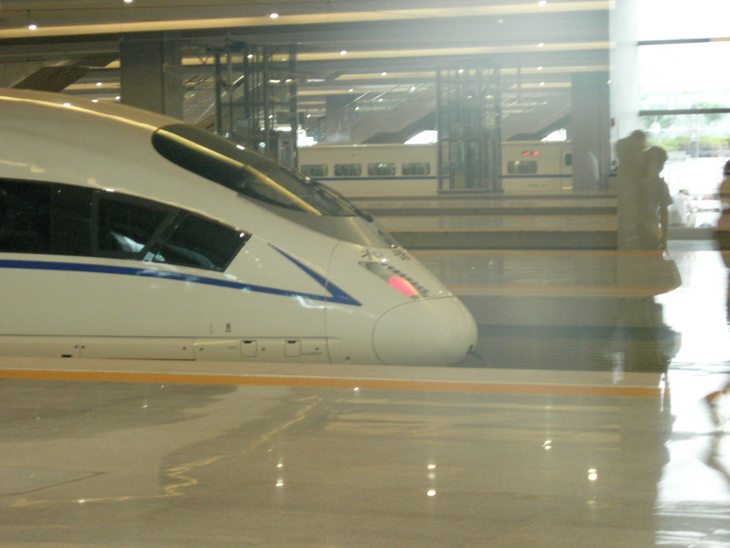 虹橋駅