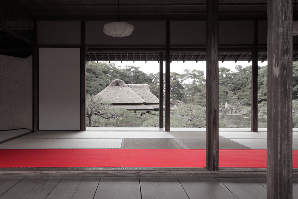 赤い 道