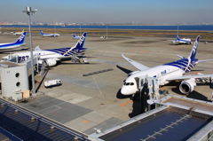 2機のMade with Japan