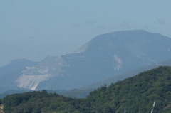 2019 見慣れぬ伊吹山(彦根城から)