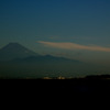 聳え立つ富士2