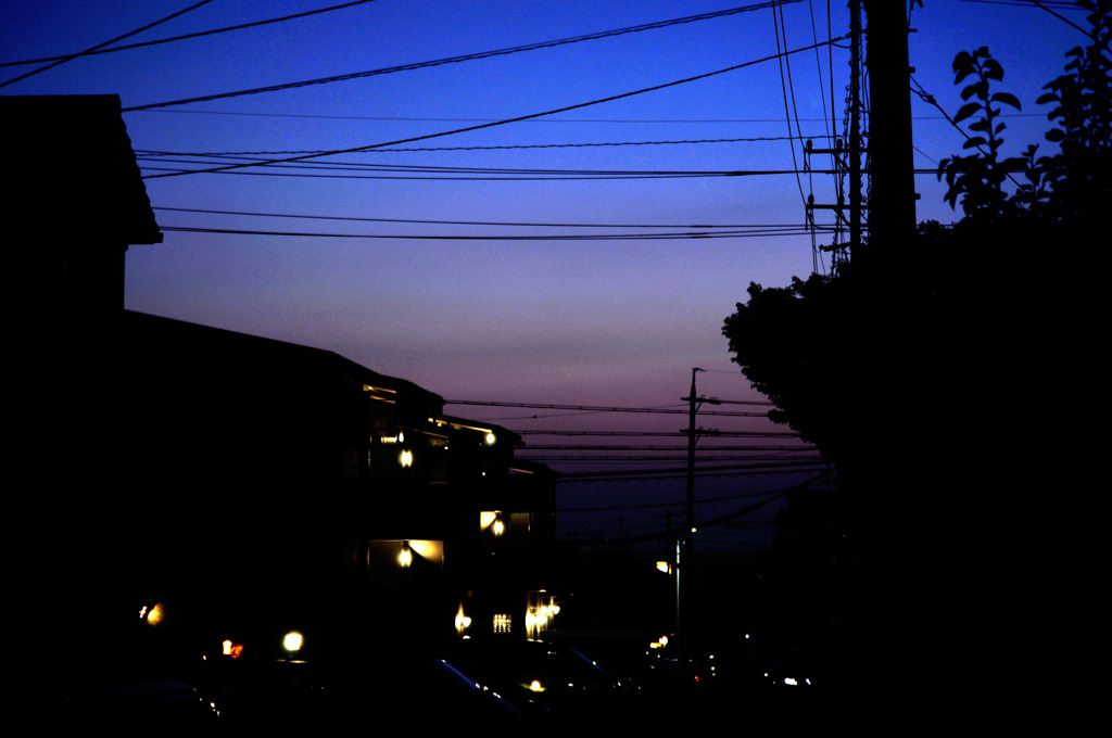 夜の帳は