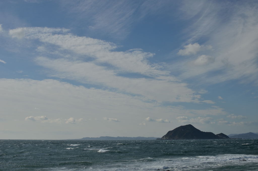 伊良湖からの神島