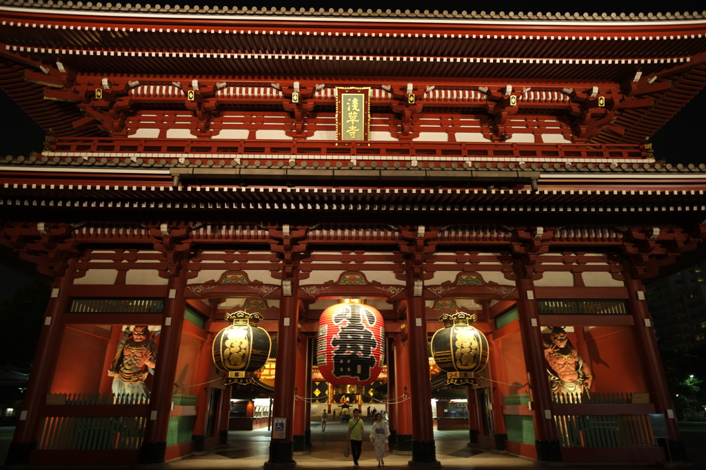宝蔵門