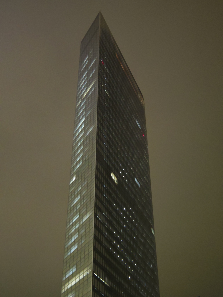 曇り空の夜