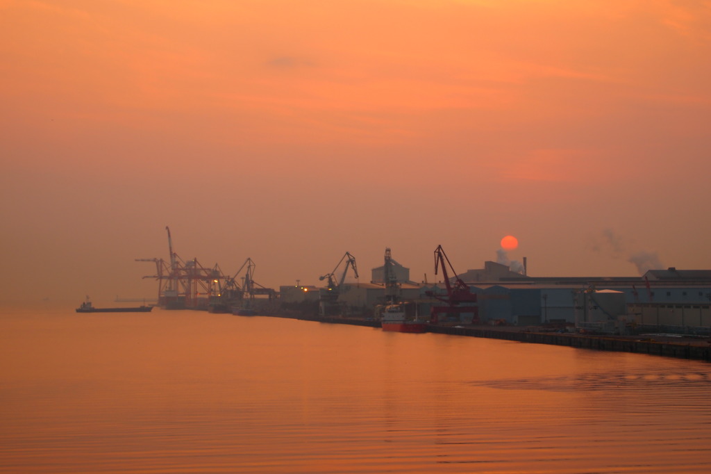 仙台港の朝