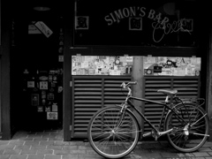 SIMON´S BAR