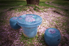 花びらのテーブル